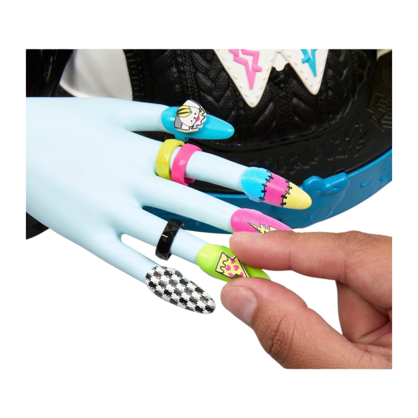 Monster High Frankie Stein Cabeza para Peinar con 65+ Accesorios y Uñas Decorativas