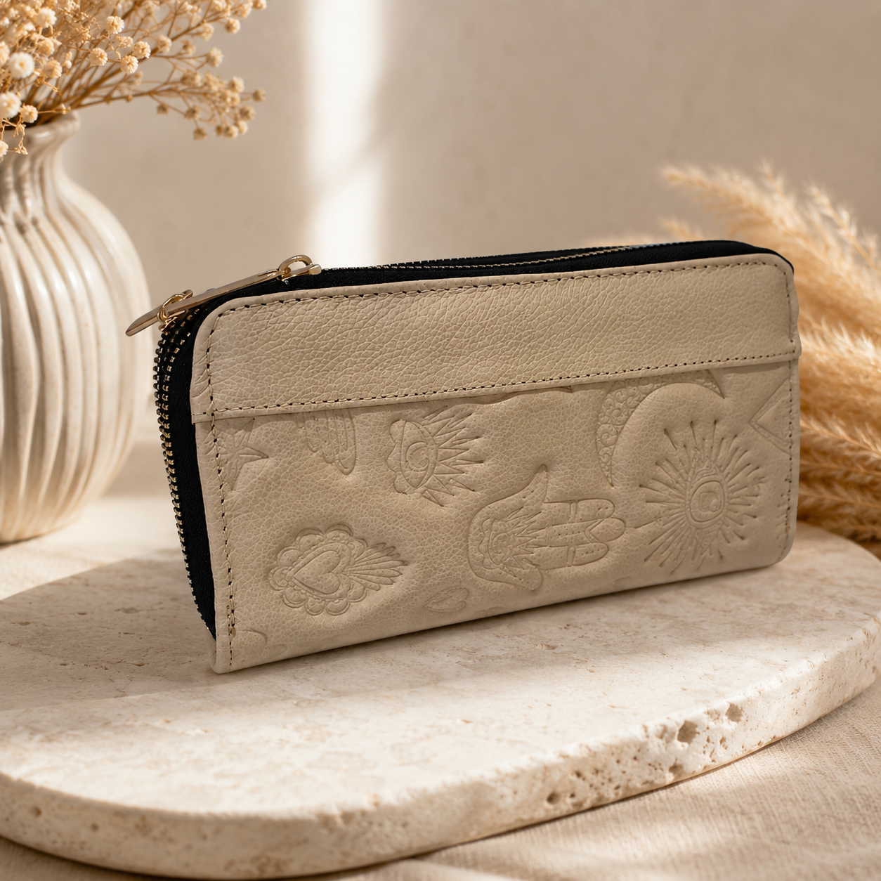 Billetera Artesanal Doble Cierre Beige con Grabado Místico
