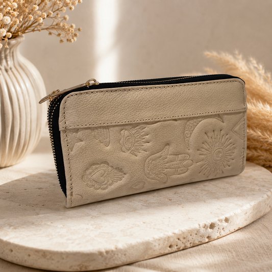 Billetera Artesanal Doble Cierre Beige con Grabado Místico