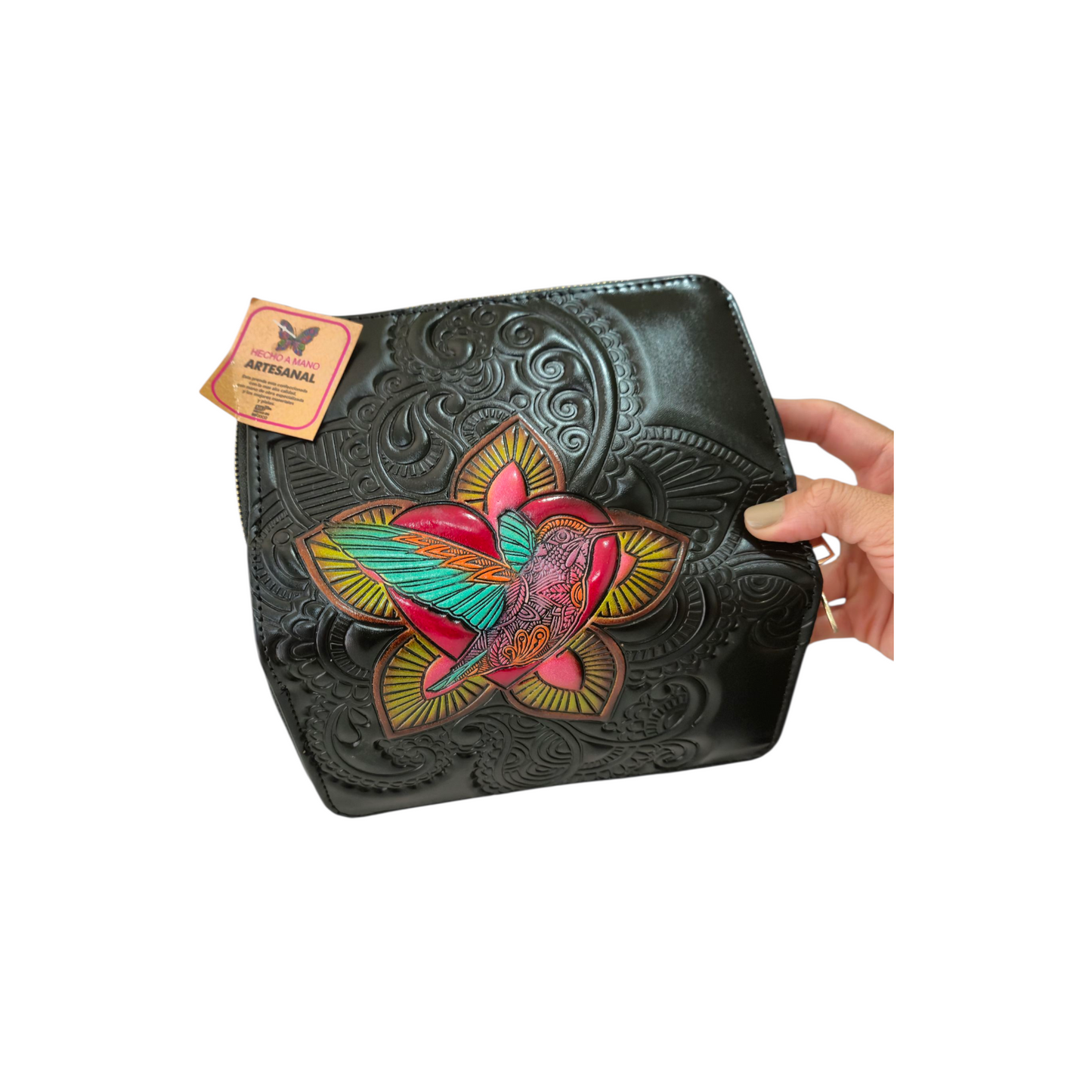 Billetera artesanal de piel con colibrí multicolor grabado y pintado a mano