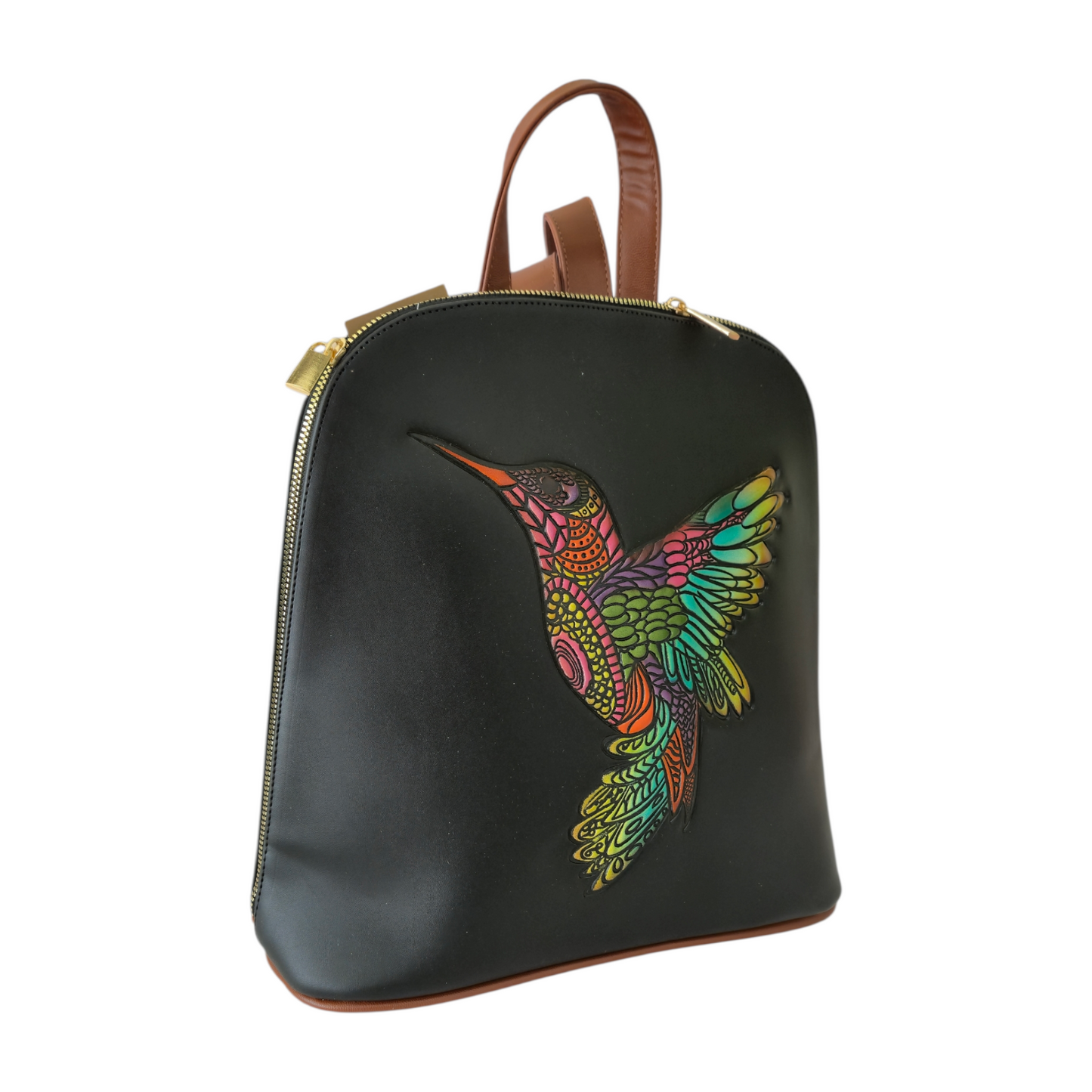 Bolsa Mochila Artesanal Negra con Colibrí Multicolor Grabado – Estilo Único y Elegante