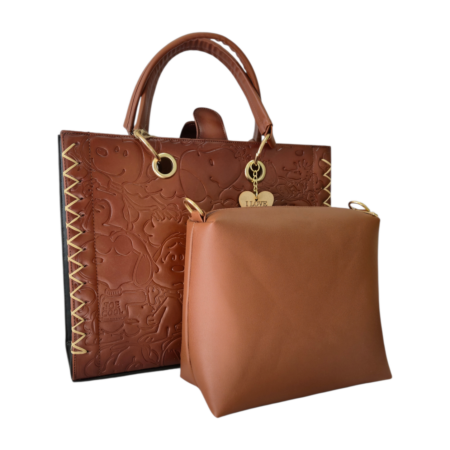 Bolsa de Mano Café con Diseño en Relieve + Cosmetiquera Crossbody con Detalle de Perrito