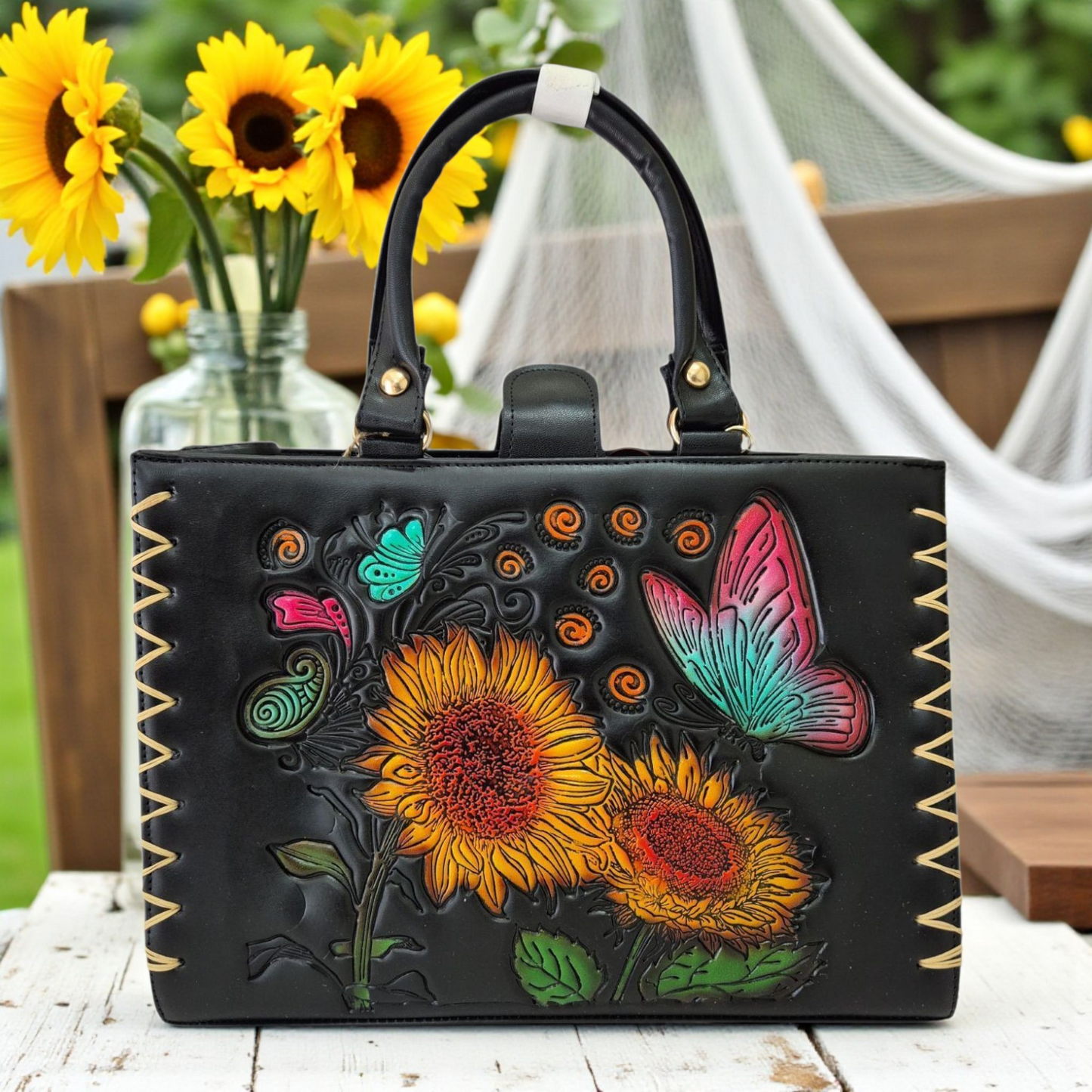 Bolso de Mano Artesanal con Girasoles y Mariposas