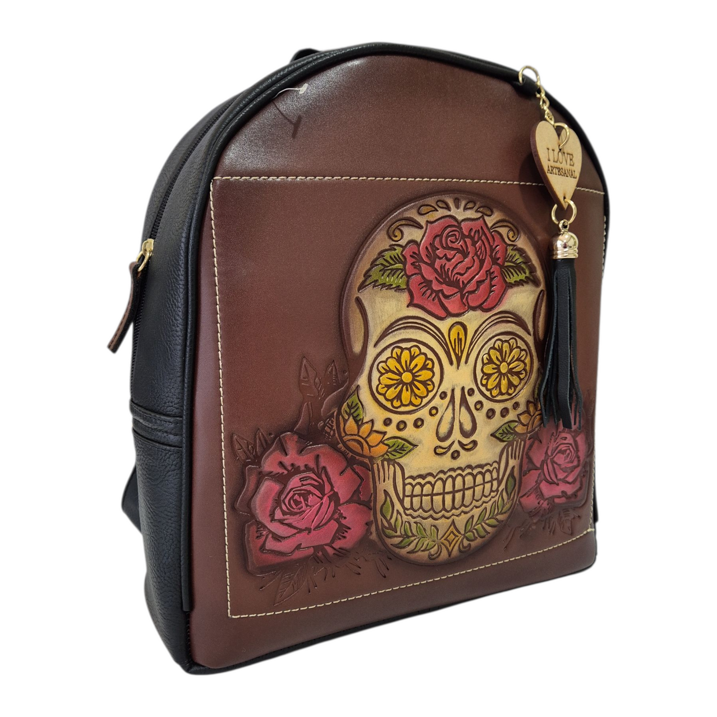 Mochila artesanal cafe con negro grabada con calavera y flores estilo mexicano