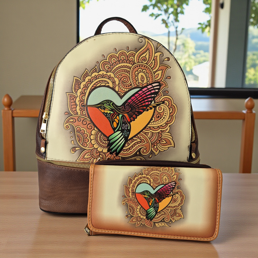 Set de Mochila Casual y Billetera en Cuero Vegano Artesanal con Diseño Colibrí