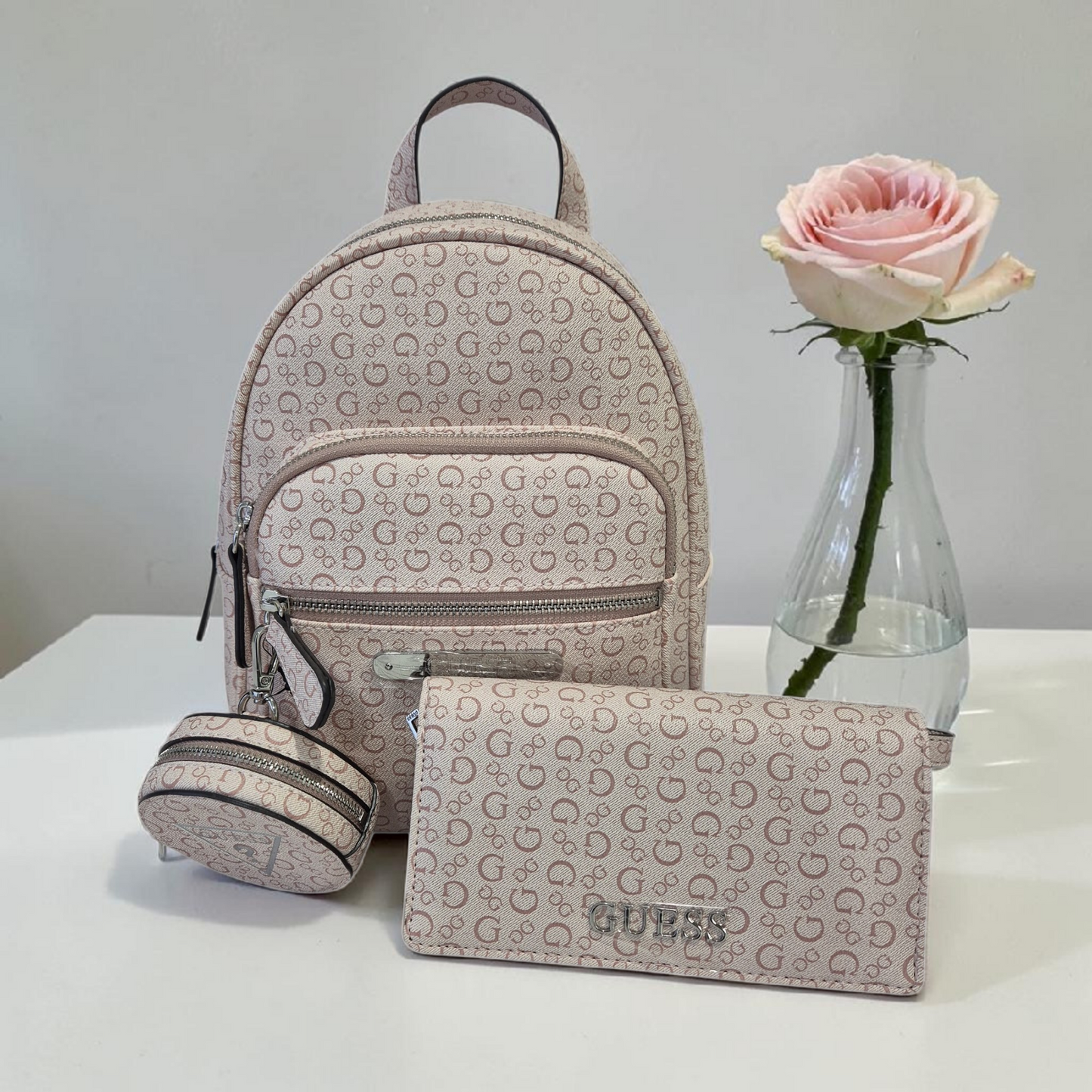 Stylish handbag and crossbody bag with detachable coin purse – modern and practical style