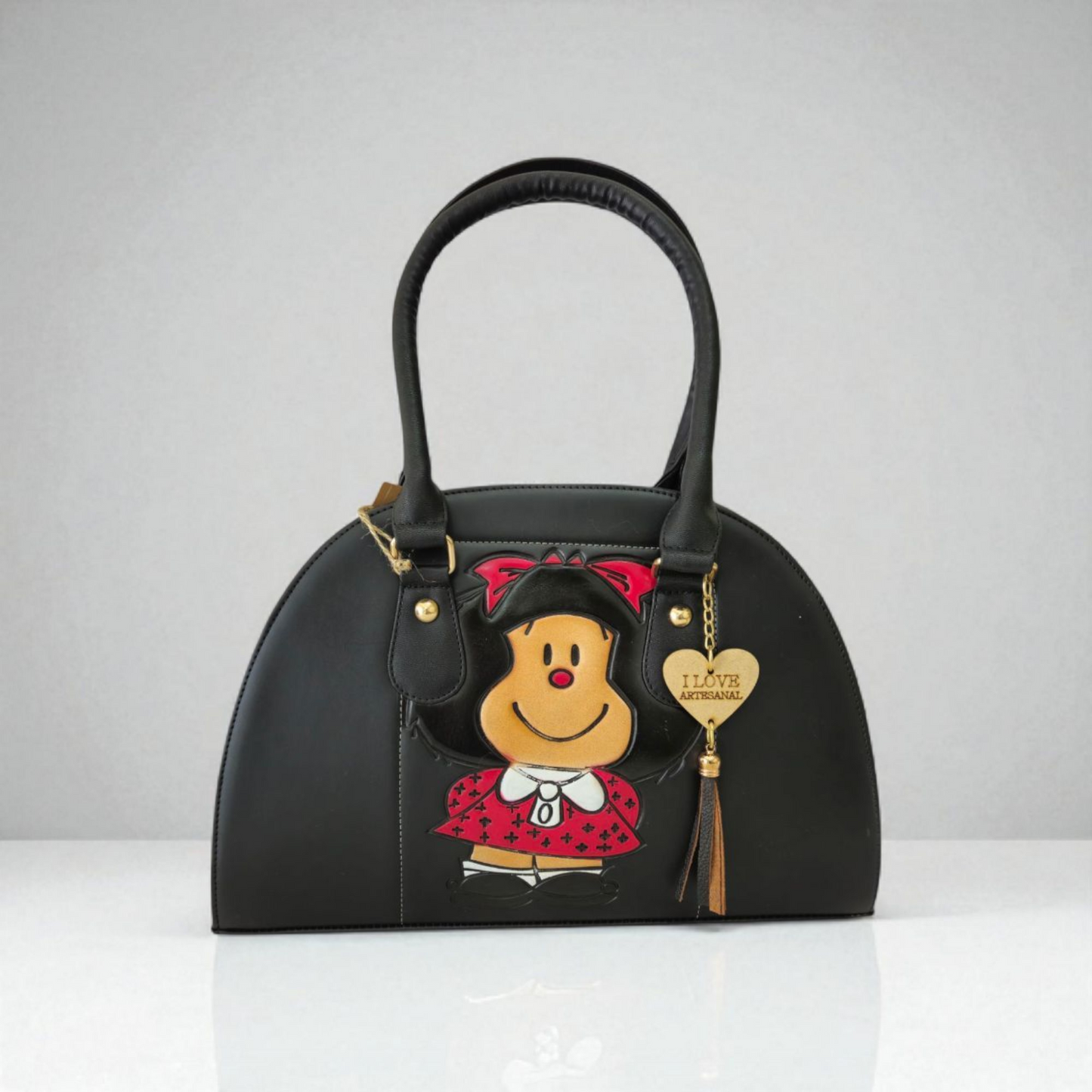 Bolsa Mafalda media luna artesanal en relieve pintada a mano