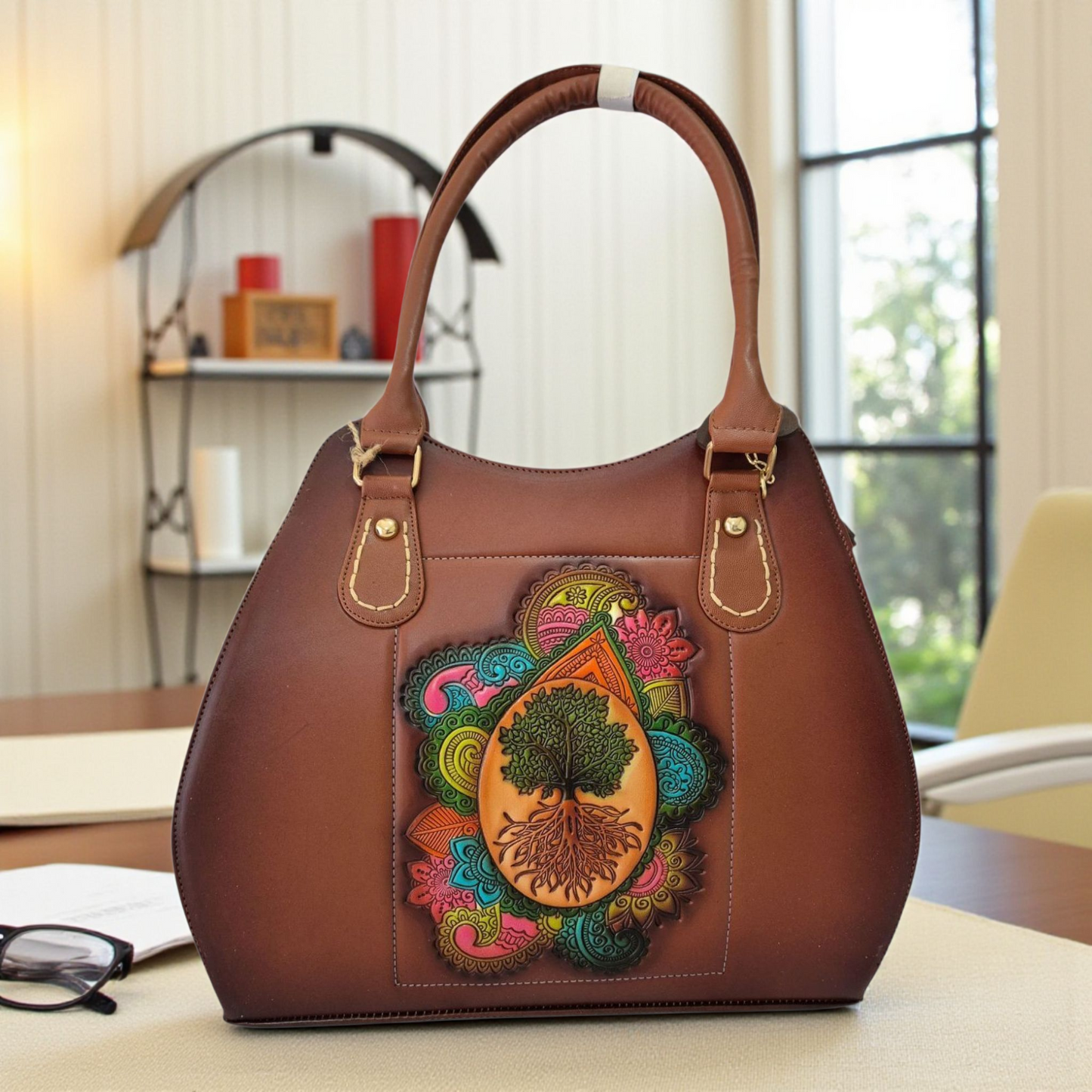 Bolsa artesanal con árbol de la vida grabado – Hecha a mano, diseño colorido y original