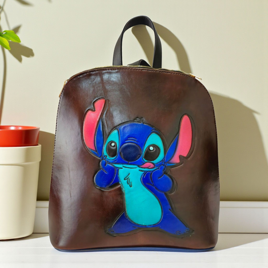 Mochila café con azul y diseño divertido de personaje animado