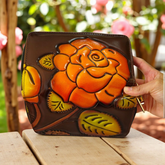 Billetera artesanal con diseño de rosa naranja – color, arte y estilo