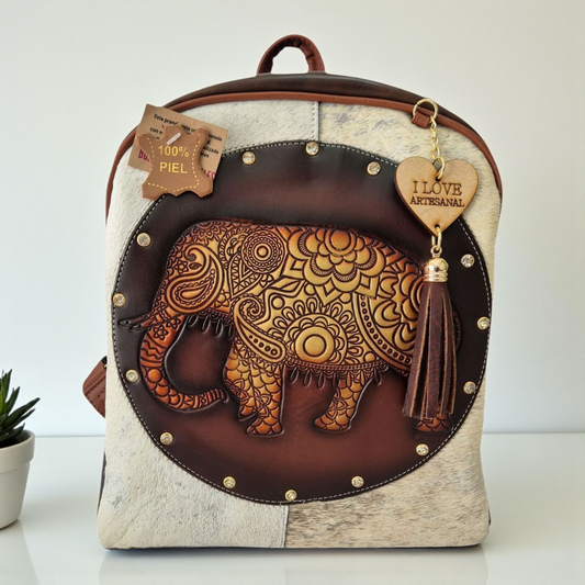 Mochila artesanal con grabado de elefante | Hecha a mano | Diseño exclusivo