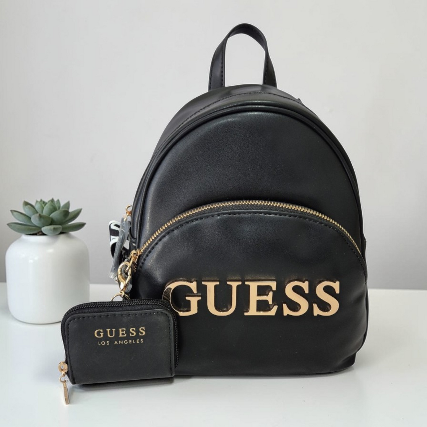 Stylish handbag and crossbody bag with detachable coin purse – modern and practical style