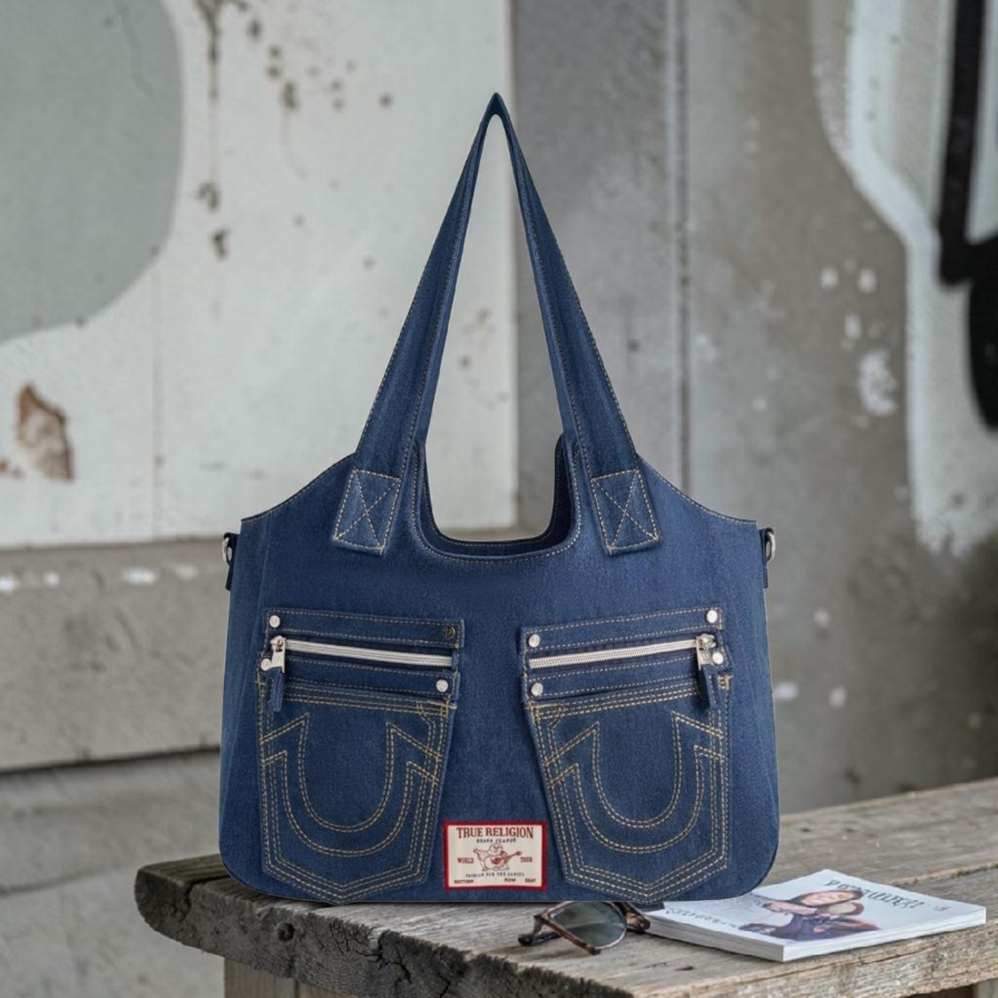 Stylish handbag and crossbody bag with detachable coin purse – modern and practical style