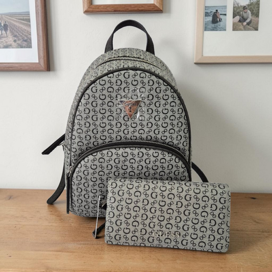 Mochila Guess gris con monograma y cartera a juego original