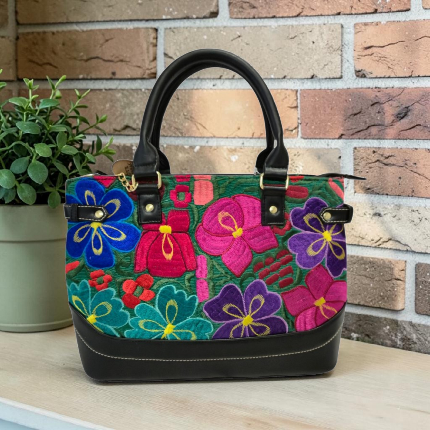 Handmade Handbag and Wallet Set with Embossed Jaguar | Elegant Design