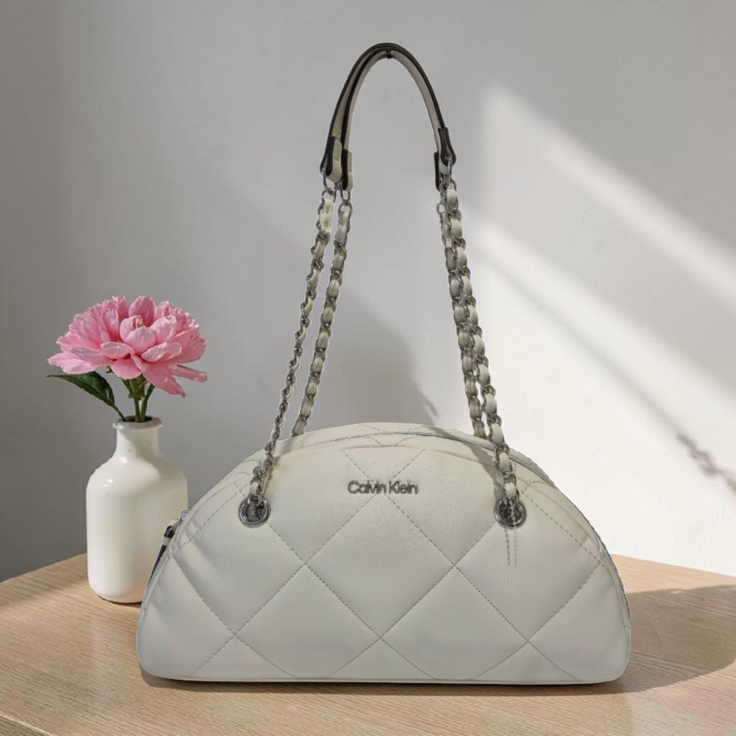 Stylish handbag and crossbody bag with detachable coin purse – modern and practical style