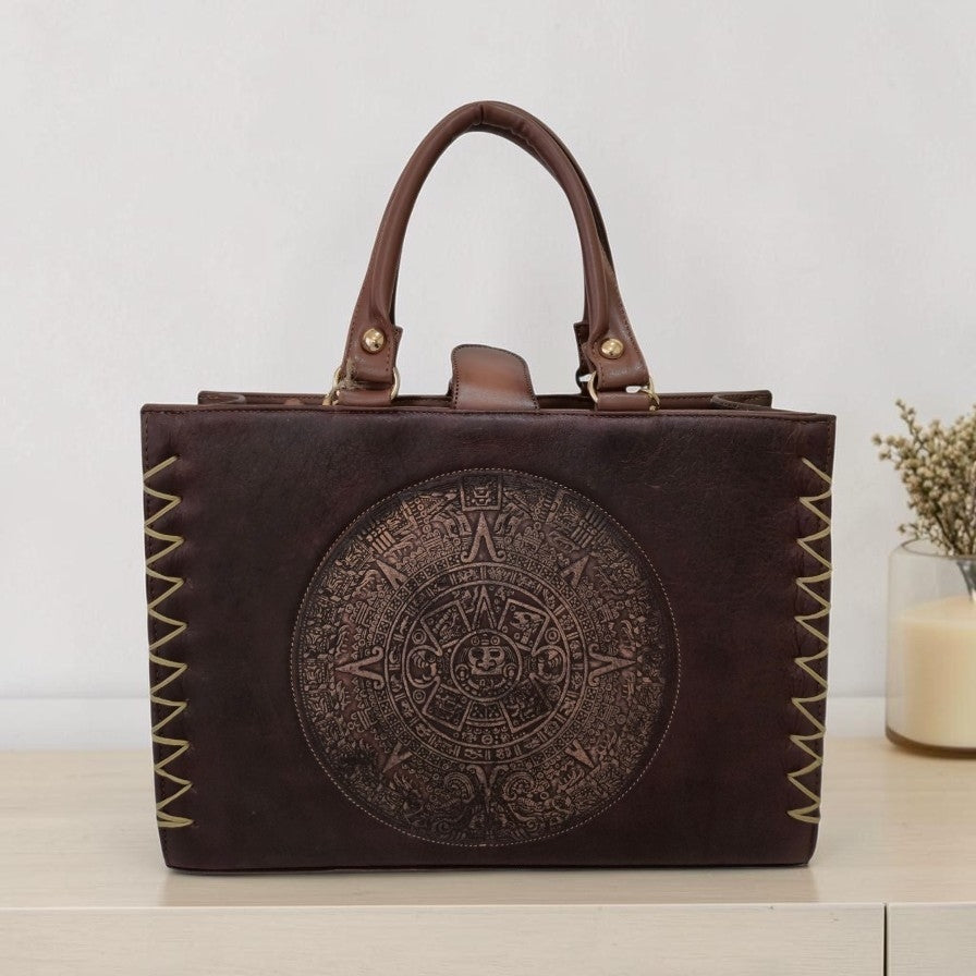 Bolsa Tote Artesanal Calendario Azteca Café Oscuro con Cosmetiquera