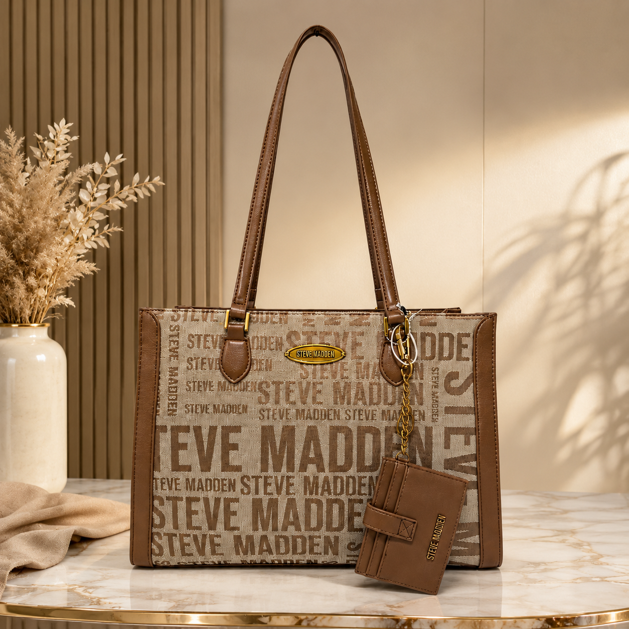 Bolsa Tote Steve Madden Monograma Café con Porta Tarjetas